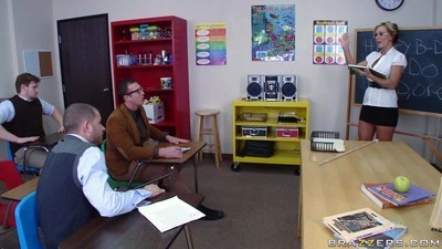 Красивые женщины,