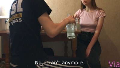 Молодая мачеха хотела перестать трахаться с пасынком, но снова не удержалась